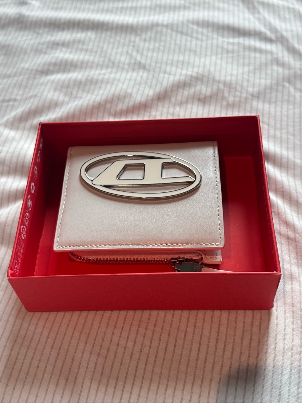Diesel bifold zip wallet NIB